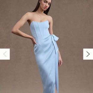 ISO v chapman june dress in black or blue!!!! 🌟🌟🌟🌟 (size 0, 2, 4)